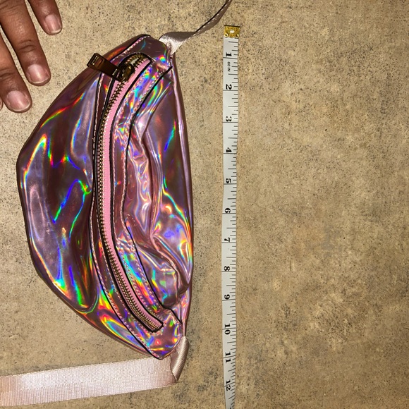 Pink holographic fanny pack - belt strap, zip closure - Picture 5 of 6